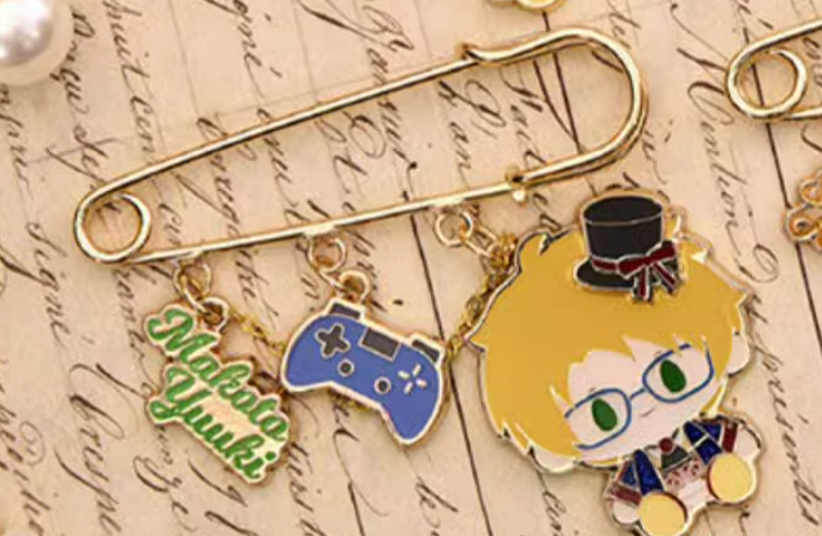 Ensemble Stars CN Brooch Pin